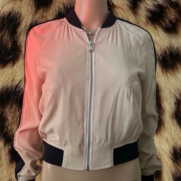 EXPRESS Front Zip - Picture 1 of 5